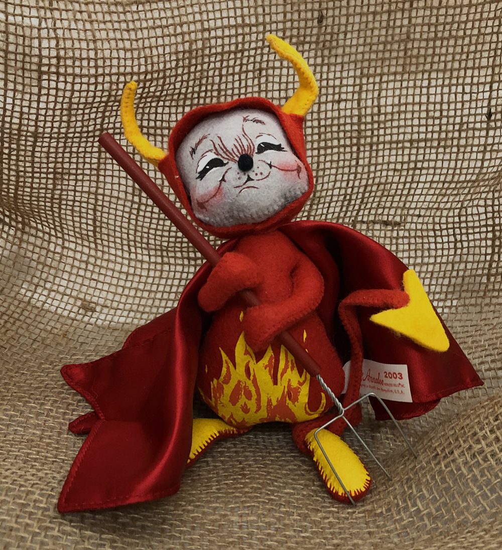 その他 revenge official QCK devil mouse doll Annalee 6″ Devil Mouse, Retired – Accents On Gifts